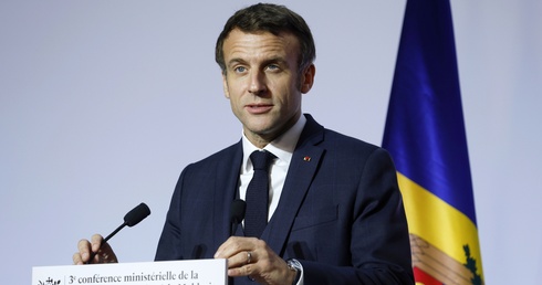 Macron rozmawiał z Zełenskim o bezpieczeństwie Zaporoskiej Elektrowni Atomowej i innych siłowni jądrowych w Ukrainie