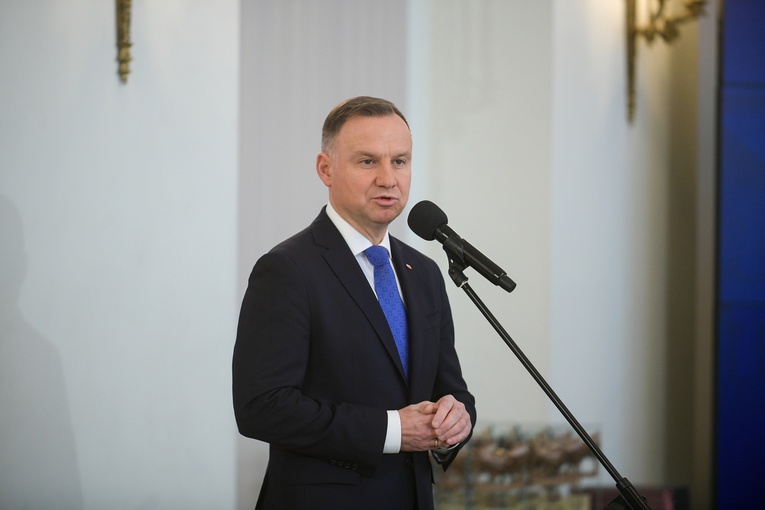 Prezydent Duda: mecz reprezentacji Polski obejrzę z naszymi żołnierzami pełniącymi służbę przy granicy