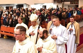Drugiego dnia 100 uczestników wydarzenia wzięło udział w diecezjalnych obchodach ŚDM, które odbyły się w parafii pw. Ducha Świętego.