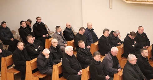 Konferencje formacyjne dla kapłanów