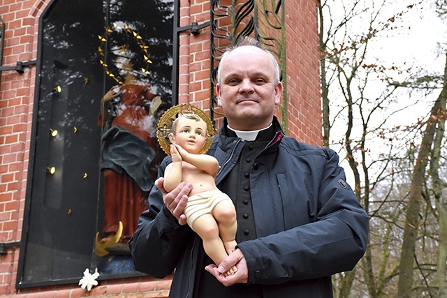 Do udziału w wydarzeniu zaprasza ks. Andrzej Pradela, kustosz.