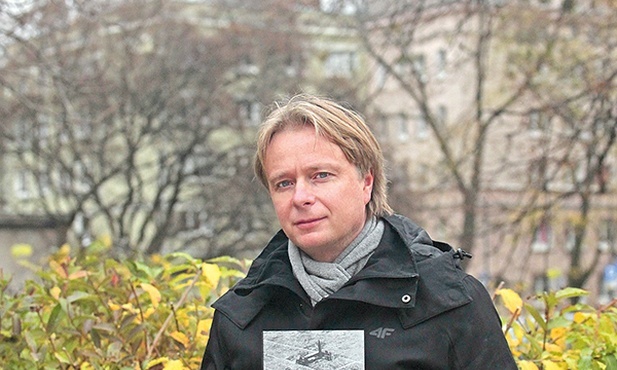 Wojciech A. Szota  ze szczególną starannością opisał dzieje świątyni i dzielnicy.
