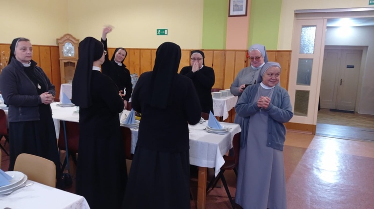 Pielgrzymka sióstr marianek do bardzkiego sanktuarium