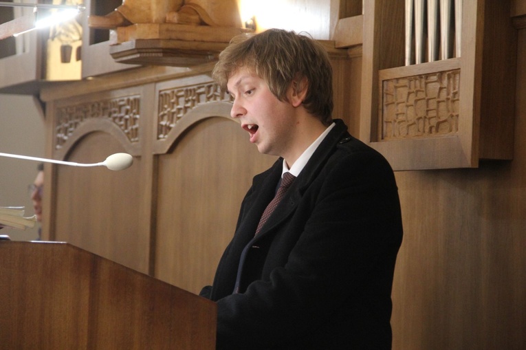 Tarnów. Poświęcenie organów w kościele Matki Bożej Szkaplerznej