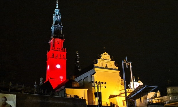 Papież dziękuje za „Red Week”. Kraków dołączy do akcji w piątek