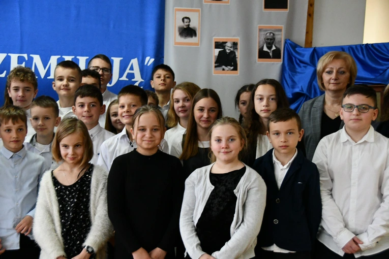 Dobrociesz. Święci w oczach poetów