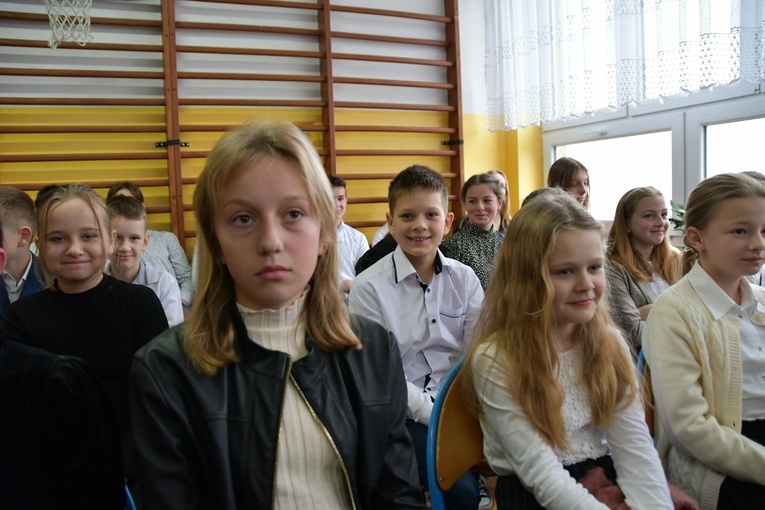 Dobrociesz. Święci w oczach poetów