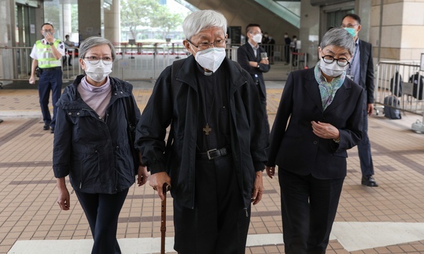 Hongkong: kardynał Zen ukarany grzywną