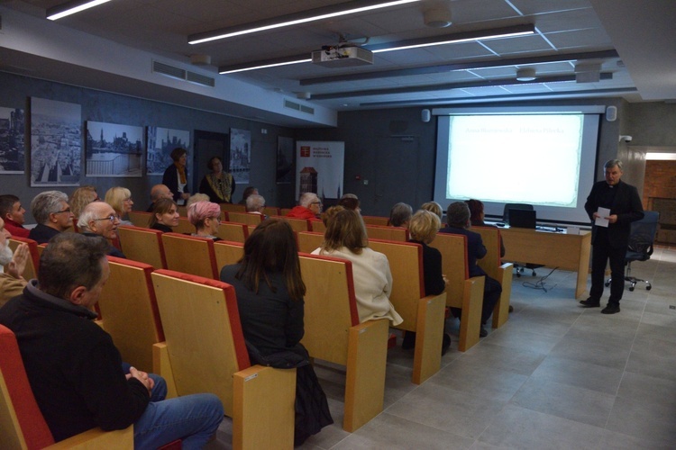 Średniowieczny detal - wystawa w bazylice Mariackiej