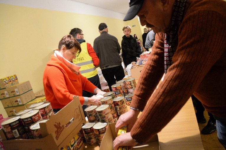 Rycerze Kolumba z Opola przygotowali paczki dla Ukrainy