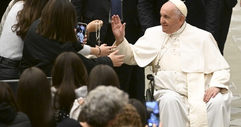 Papież do włoskiej młodzieży: bądźcie „poetami pokoju”