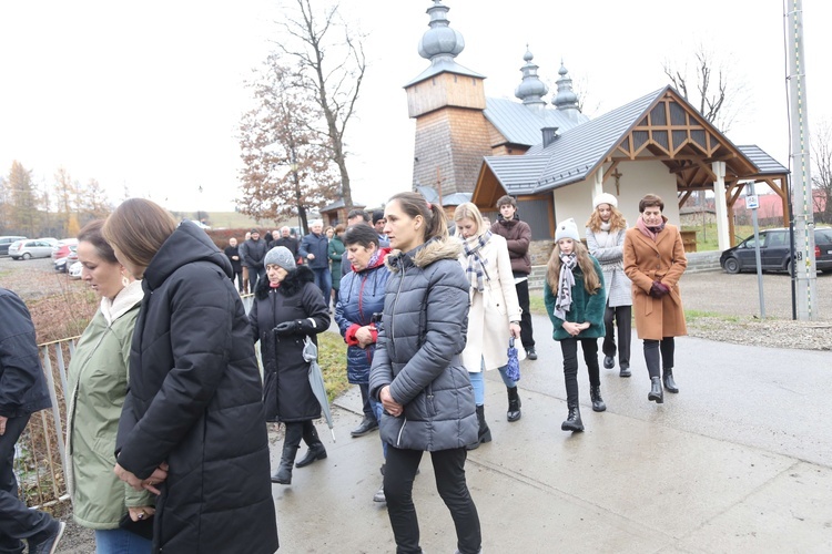 Droga Krzyżowa w Binczarowej