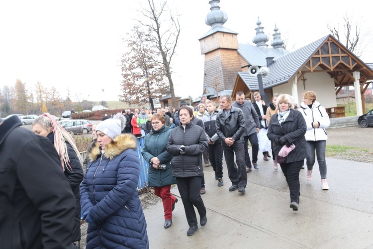 Droga Krzyżowa w Binczarowej