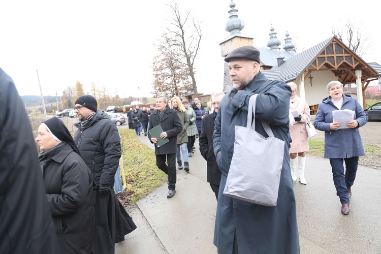 Droga Krzyżowa w Binczarowej