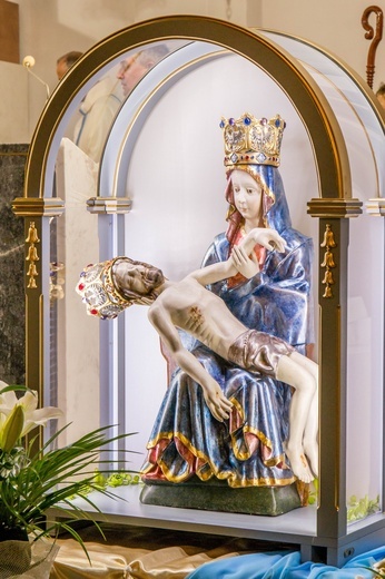 Pieta Skrzatuska w parafii Najświętszego Zbawiciela w Ustce