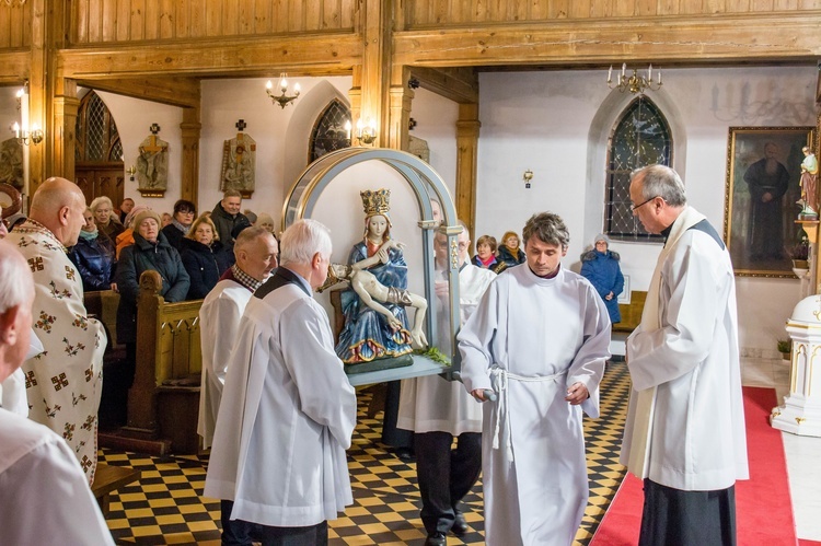 Pieta Skrzatuska w parafii Najświętszego Zbawiciela w Ustce