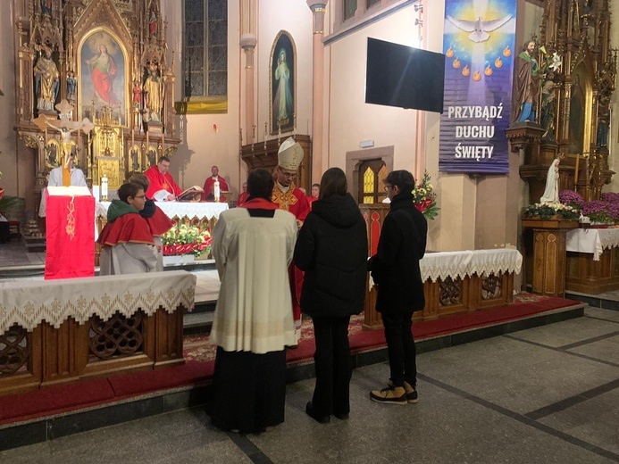 Nowa Ruda Słupiec. Odpust z najmłodszym biskupem w Polsce 