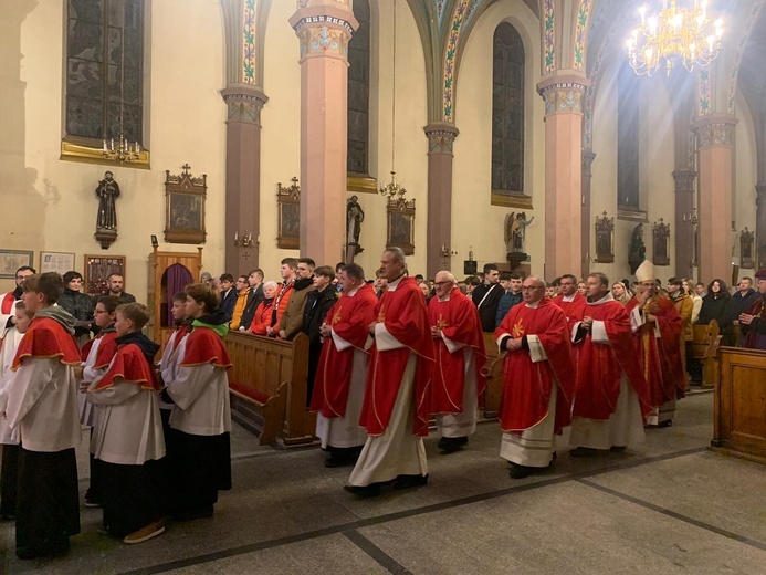 Nowa Ruda Słupiec. Odpust z najmłodszym biskupem w Polsce 