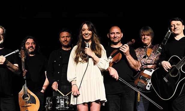 Od lewej: Dariusz Sojka, Zbigniew Seyda, Marek Sochacki, Ania Buczkowska, Maciej Paszek, Adam Drewniok, Bogdan Wita.