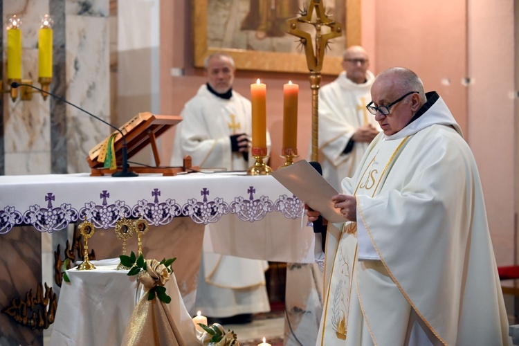 Wprowadzenie relikwii trzech świętych kobiet