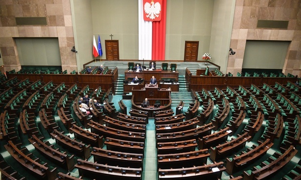 Sejm przyjął nowelizację przepisów dot. instrumentów przeciw przemocy domowej