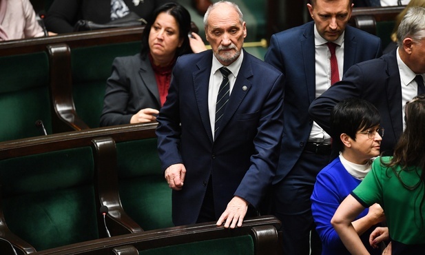 W Sejmie burza ws. poprawki PiS do uchwały o uznaniu Rosji za państwo wspierające terroryzm