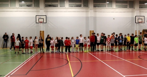 Sport, parafia i szkoła