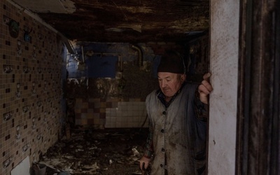 Ukraina: mieszkańcy obwodu chersońskiego wracają nawet do domów pozbawionych dachów