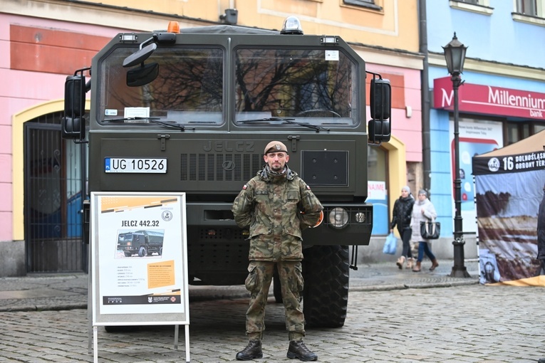 Przysięga nowych żołnierzy 16 Dolnośląskiej Brygady Obrony Terytorialnej