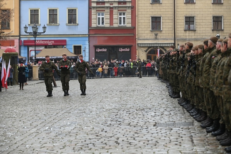 Przysięga nowych żołnierzy 16 Dolnośląskiej Brygady Obrony Terytorialnej