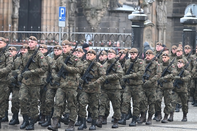 Przysięga nowych żołnierzy 16 Dolnośląskiej Brygady Obrony Terytorialnej