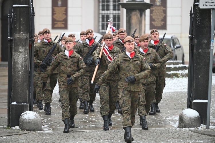 Przysięga nowych żołnierzy 16 Dolnośląskiej Brygady Obrony Terytorialnej