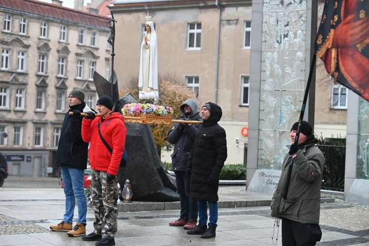 Rodzinny Różaniec w Świdnicy - grudzień