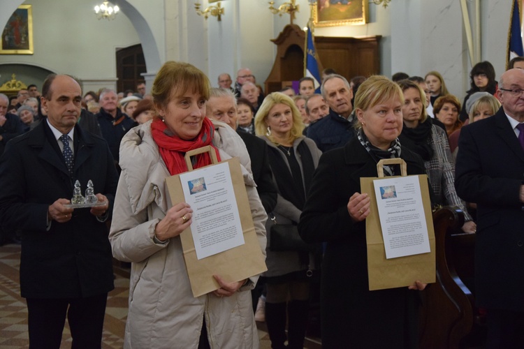 Poświęcenie obrazu Maryi i zawierzenie parafian w Makowie