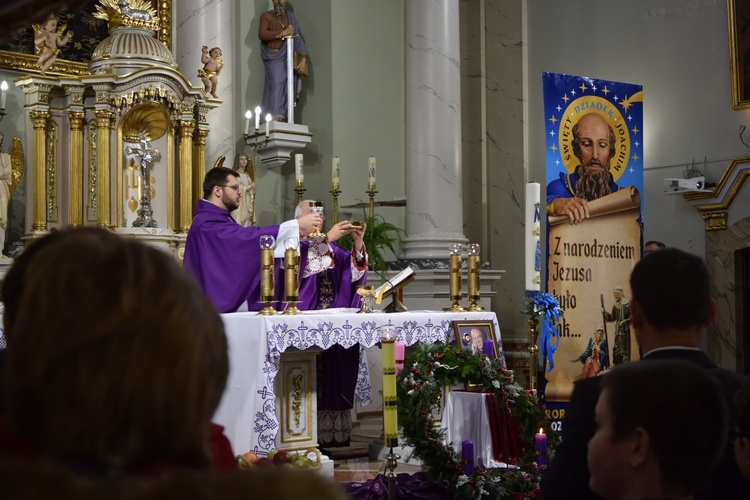 Poświęcenie obrazu Maryi i zawierzenie parafian w Makowie