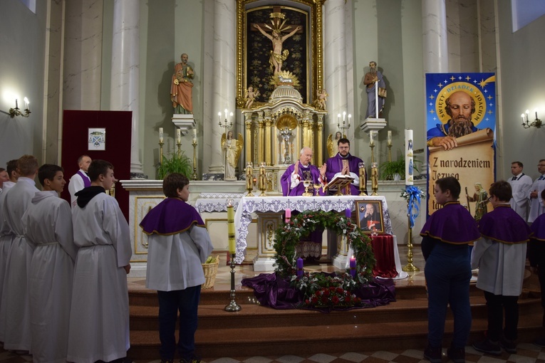 Poświęcenie obrazu Maryi i zawierzenie parafian w Makowie