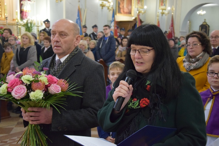 Poświęcenie obrazu Maryi i zawierzenie parafian w Makowie