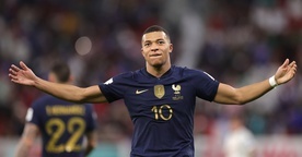 Gwiazdy Mundialu modlą się za chorego „króla futbolu” Pelego. Zainicjował to Mbappe