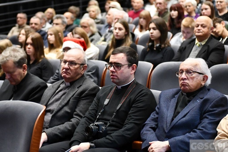 Konferencja o św. Mikołaju w Głogowie