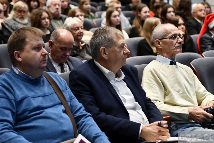 Konferencja o św. Mikołaju w Głogowie