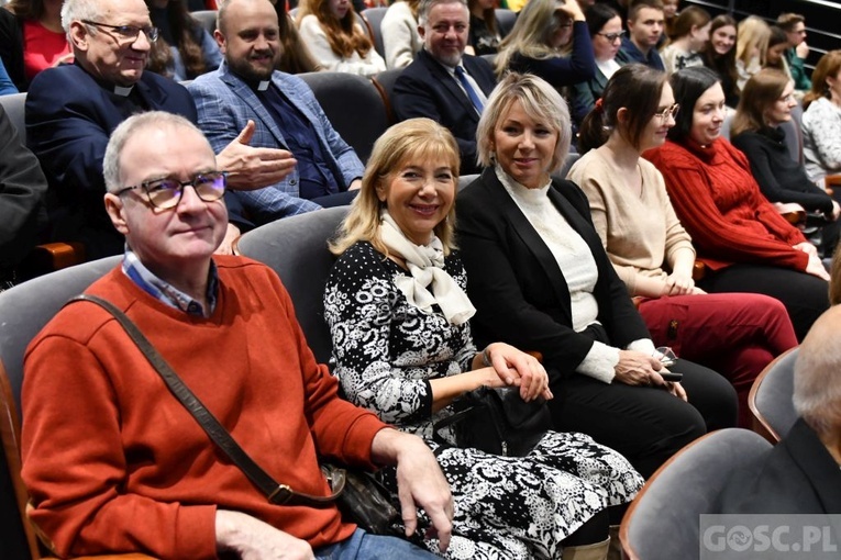 Konferencja o św. Mikołaju w Głogowie