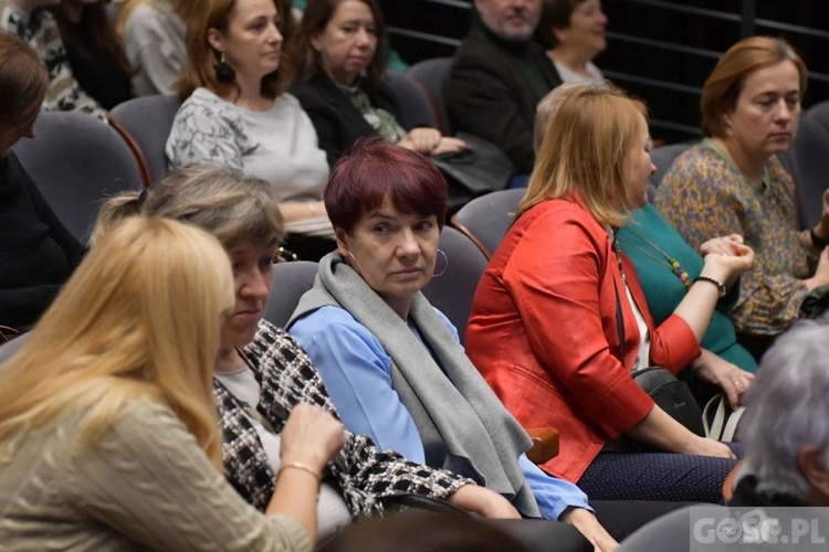 Konferencja o św. Mikołaju w Głogowie