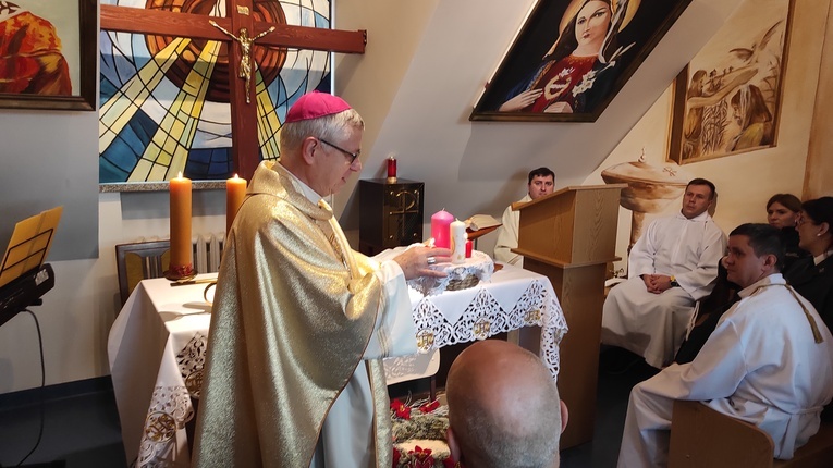 Biskup odwiedził areszt 