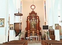 ▲	Świątynię parafialną konsekrował bp Władysław.