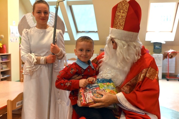 Św. Mikołaj odwiedził przedszkole sióstr prezentek