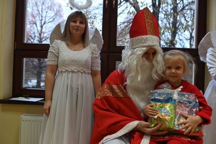 Św. Mikołaj odwiedził przedszkole sióstr prezentek