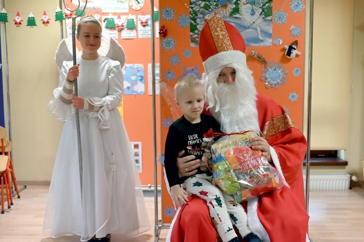 Św. Mikołaj odwiedził przedszkole sióstr prezentek