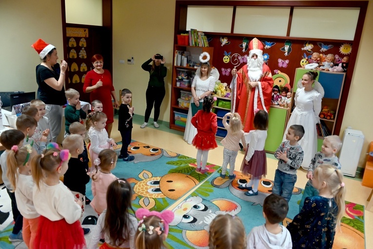 Św. Mikołaj odwiedził przedszkole sióstr prezentek