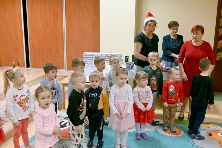 Św. Mikołaj odwiedził przedszkole sióstr prezentek