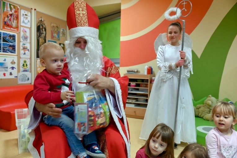 Św. Mikołaj odwiedził przedszkole sióstr prezentek